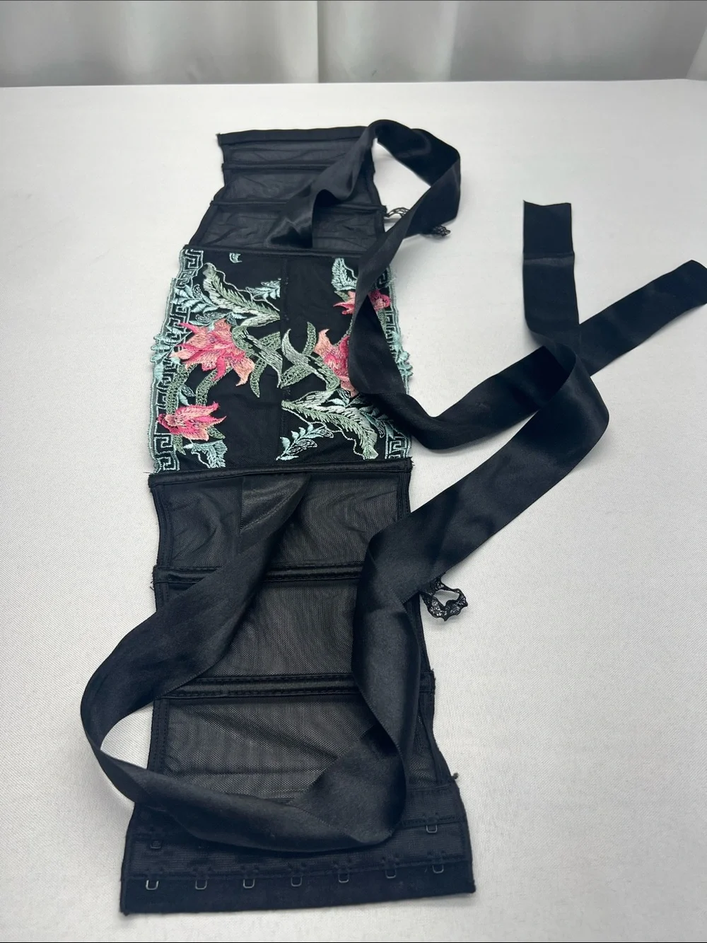 Embroidered Floral Black Waist Cincher Belt 23” Floral Feminine